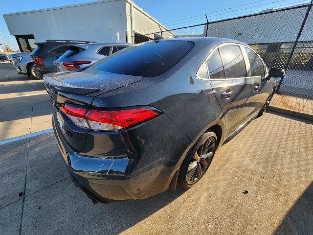 Used 2025 Toyota Corolla SE FWD image 4