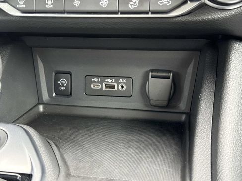 Used 2025 Nissan Sentra SV w/ All-Weather Package FWD image 7