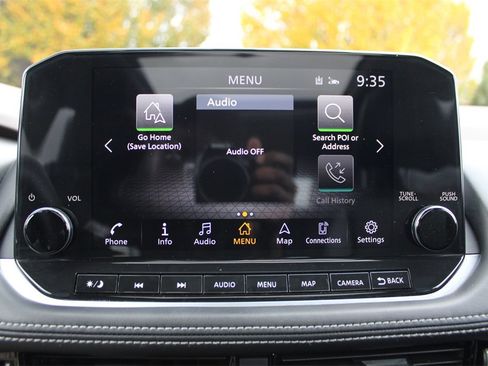 Used 2023 Nissan Rogue SL w/ SL Premium Package image 25