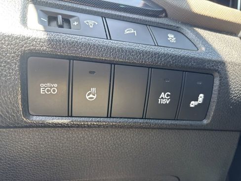 Used 2016 Hyundai Santa Fe Limited w/ Option Group 04 FWD image 22