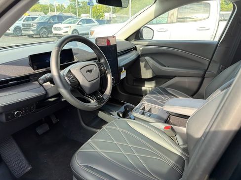 Used 2025 Ford Mustang Mach-E Select w/ Comfort Package Lite AWD/4WD image 24