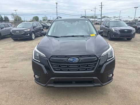 Used 2023 Subaru Forester Premium AWD/4WD image 10