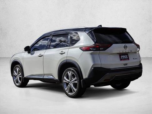 Used 2023 Nissan Rogue SL AWD/4WD image 7