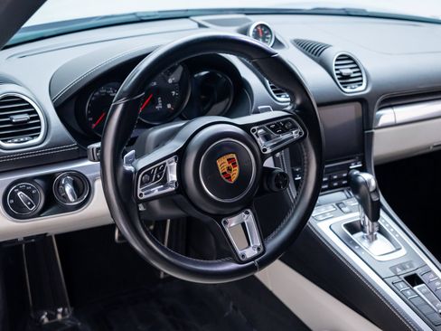 Used 2019 Porsche 718 Boxster GTS RWD image 12