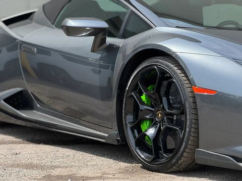 Used 2017 Lamborghini Huracan LP 610-4 AWD/4WD image 31