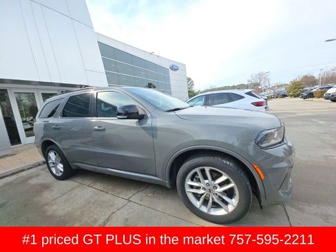 Used 2024 Dodge Durango GT image 3