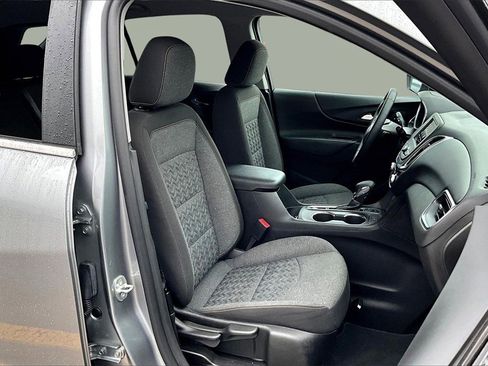 Used 2023 Chevrolet Equinox LT w/ Driver Convenience Package image 7