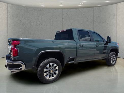 Used 2026 Chevrolet Silverado 2500 LT w/ All Star Edition AWD/4WD image 3