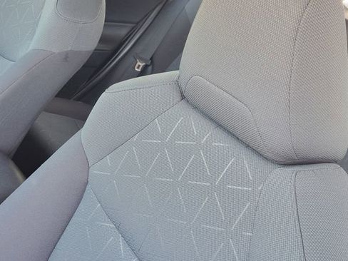 Used 2019 Toyota RAV4 XLE w/ Carpet Mat Package image 11