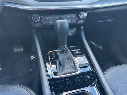 Used 2022 Jeep Compass Limited image 17