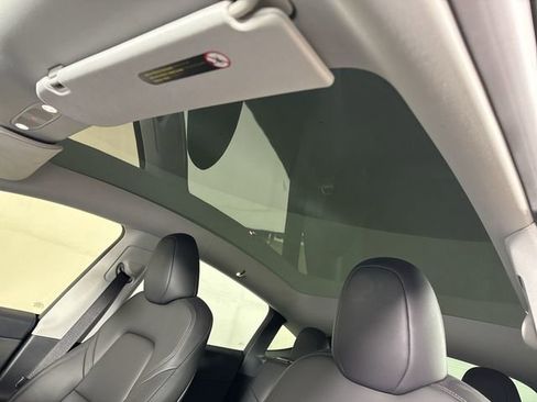 Used 2024 Tesla Model Y Long Range image 18