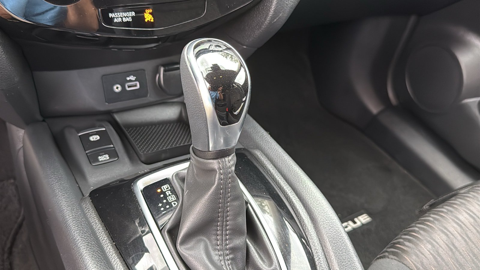 Used 2020 Nissan Rogue SV w/ Sun & Sound Touring Package AWD/4WD image 19