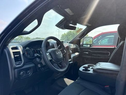 Used 2025 RAM 2500 Big Horn AWD/4WD image 6