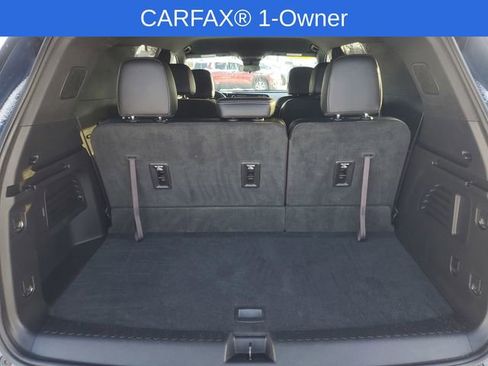 Used 2025 Chevrolet Traverse LT image 8