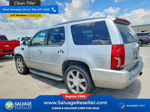 Used 2011 Cadillac Escalade Luxury AWD/4WD image 3