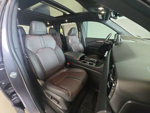 Used 2025 Honda Pilot Black Edition image 29