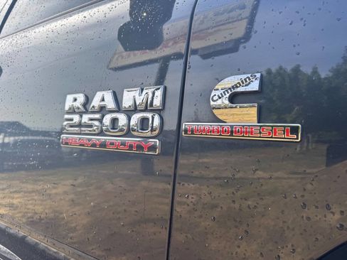 Used 2018 RAM 2500 Tradesman w/ Chrome Appearance Group AWD/4WD image 10