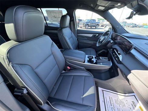 New 2026 Buick Enclave Preferred w/ Power Package image 25