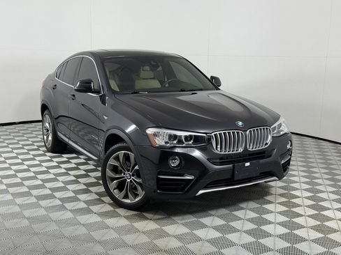 Used 2018 BMW X4 xDrive28i AWD/4WD image 2