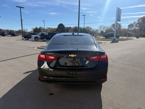 Used 2018 Chevrolet Malibu LT image 4