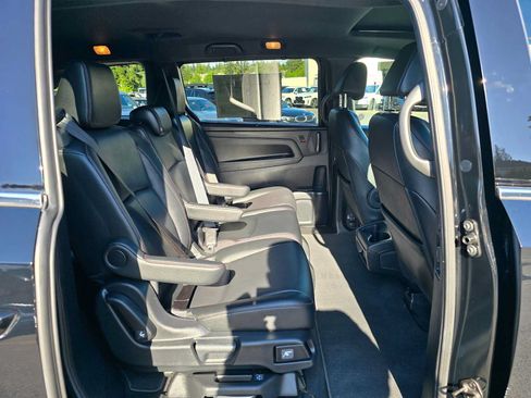 Used 2025 Honda Odyssey Sport-L image 12