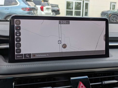 Used 2025 Genesis G70 2.5T RWD image 20