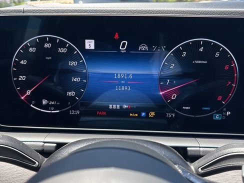 Used 2024 Mercedes-Benz GLE 450 4MATIC image 12