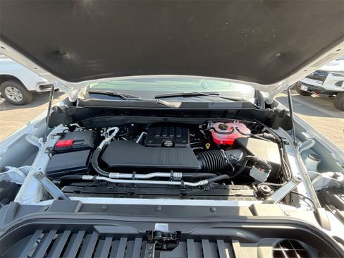 New 2025 Chevrolet Silverado 1500 LT image 30