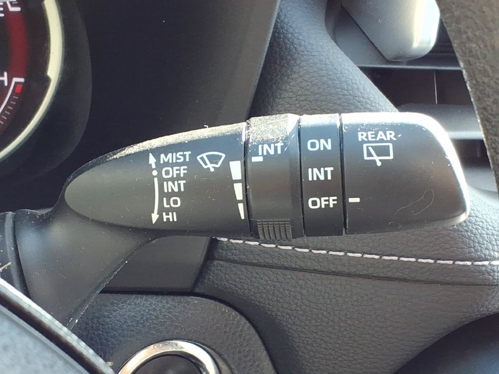 Used 2023 Toyota RAV4 XLE AWD/4WD image 28