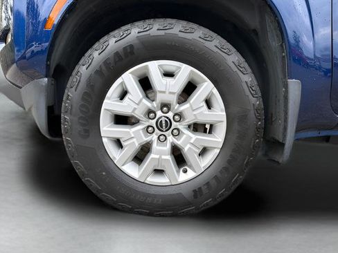 Used 2022 Nissan Frontier SV RWD image 7