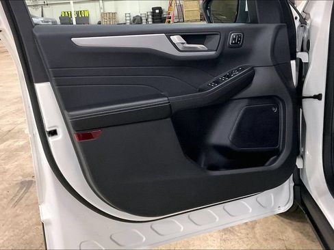 Certified 2023 Ford Escape Platinum w/ Premium Technology Package AWD/4WD image 22