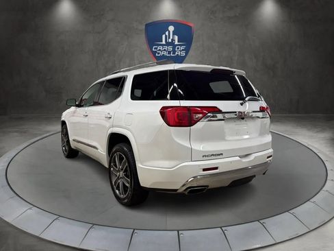 Used 2017 GMC Acadia Denali w/ Technology Package FWD image 3