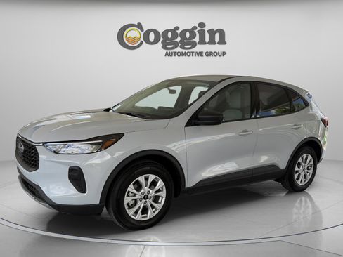 Certified 2025 Ford Escape Active w/ Tech Pack #1 image 1