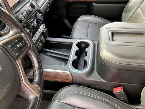 Used 2020 Chevrolet Silverado 3500 High Country w/ Technology Package image 13