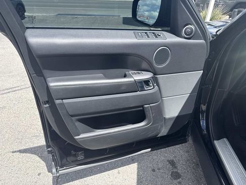Used 2017 Land Rover Range Rover Sport HSE AWD/4WD image 11