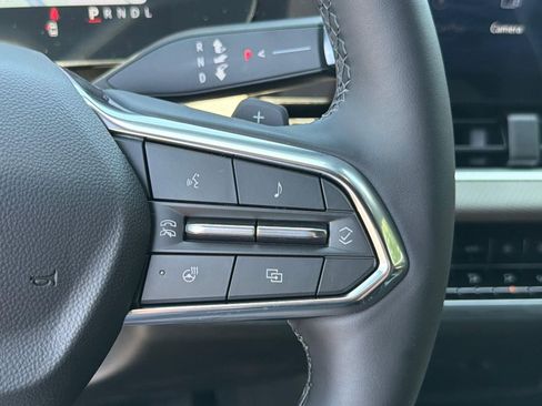 New 2026 Chevrolet Equinox LT w/ Convenience Package II FWD image 26