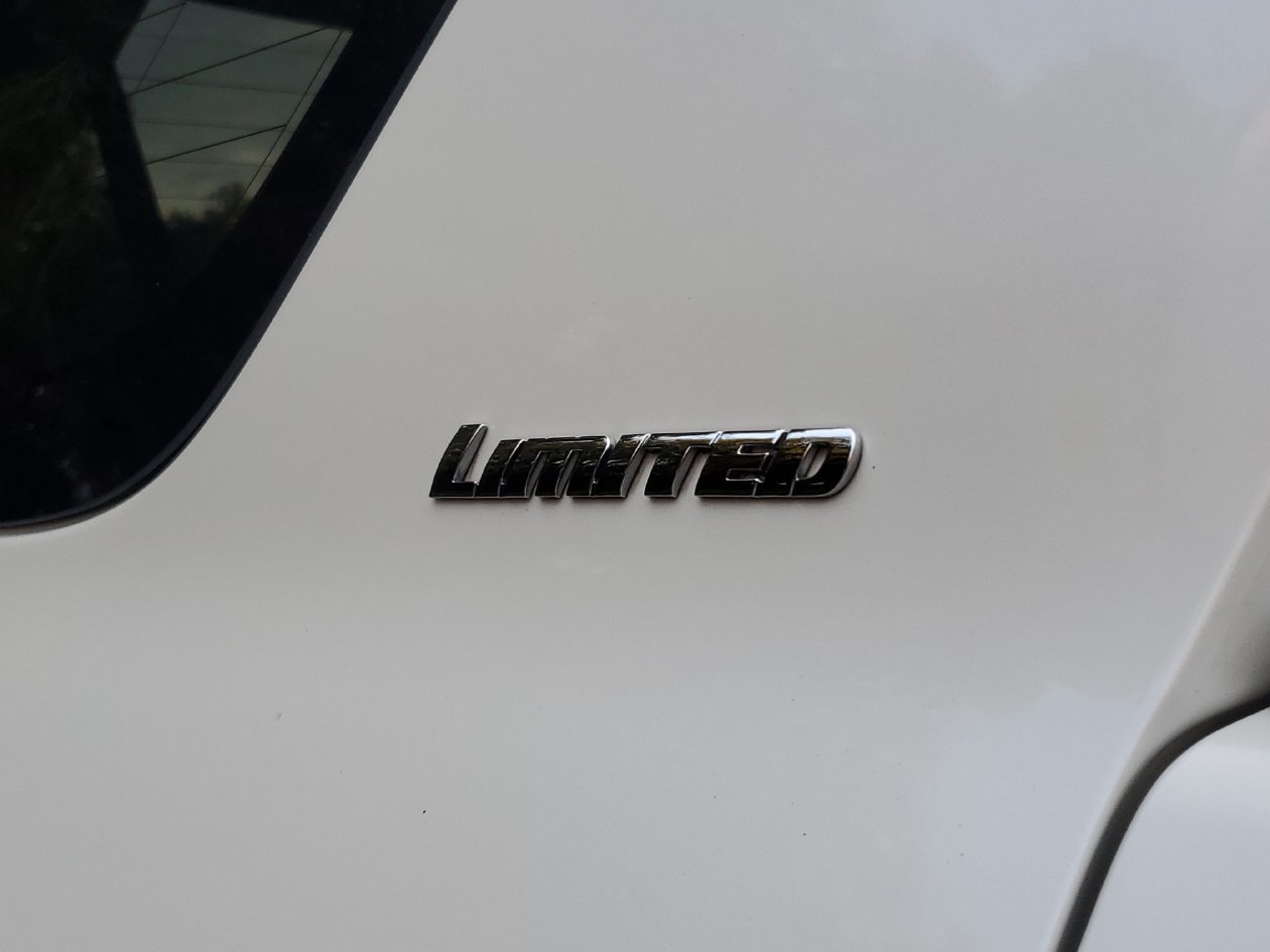 Used 2022 Toyota 4Runner Limited RWD image 4
