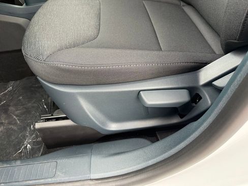 New 2025 Ford Maverick XL image 31