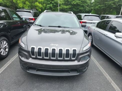 Used 2014 Jeep Cherokee Latitude w/ Trailer Tow Group FWD image 5