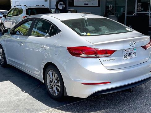 Used 2018 Hyundai Elantra Value Edition FWD image 4