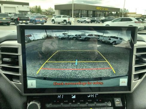 Used 2025 Toyota Tundra Limited AWD/4WD image 17