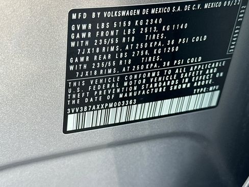 Used 2023 Volkswagen Tiguan SE FWD image 28