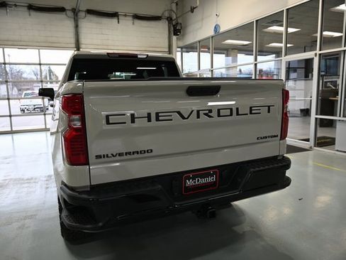 New 2026 Chevrolet Silverado 1500 Custom Trail Boss w/ LPO, Dark Essentials Package image 6