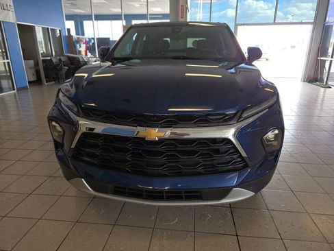 Used 2023 Chevrolet Blazer LT image 3