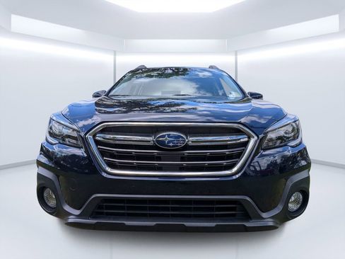 Used 2018 Subaru Outback 2.5i Limited AWD/4WD image 8