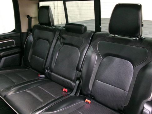 Used 2019 RAM 1500 Laramie AWD/4WD image 22