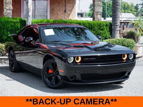 Used 2023 Dodge Challenger SXT RWD image 2