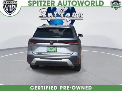 Used 2025 Volkswagen Tiguan SE AWD/4WD image 8