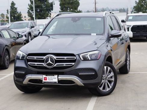 Used 2022 Mercedes-Benz GLE 350 4MATIC w/ Premium Package image 4