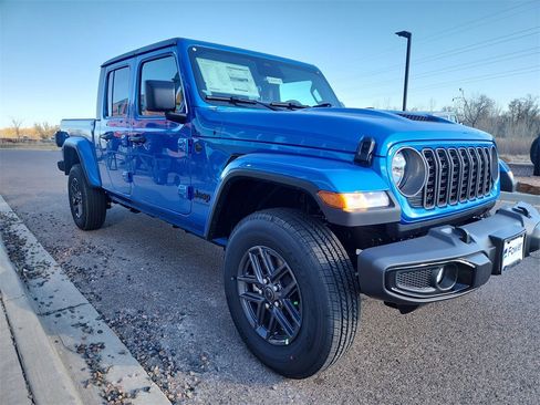 New 2026 Jeep Gladiator Sport image 2